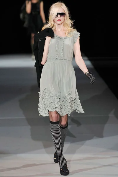 Look 32
